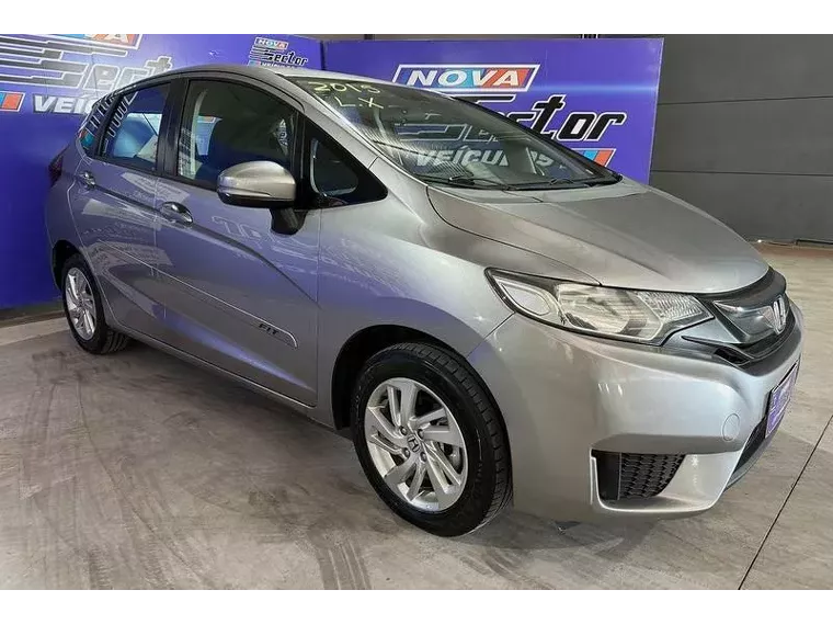 Honda FIT Cinza 1