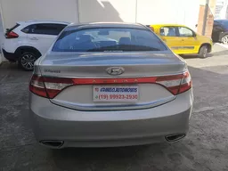 Hyundai Azera