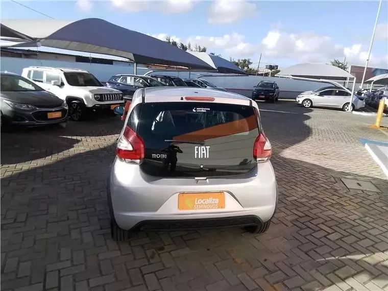 Fiat Mobi Prata 7