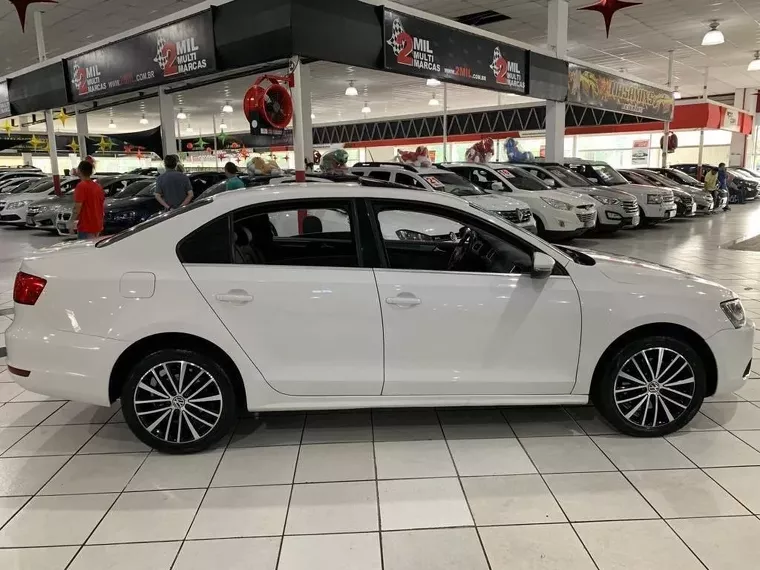 Volkswagen Jetta Branco 5