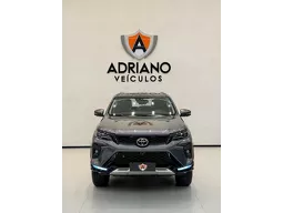 Toyota Hilux SW4
