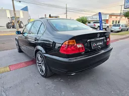 BMW 325i