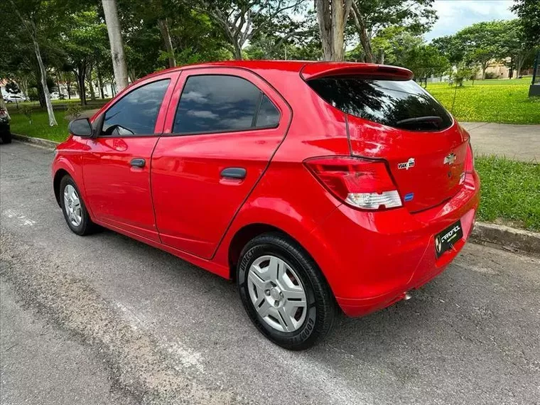 Chevrolet Onix Vermelho 4