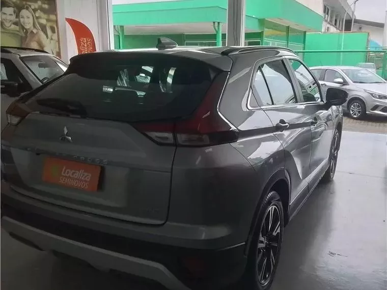 Mitsubishi Eclipse Cross Prata 9