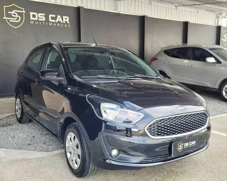 Ford KA Preto 3