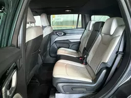 Jeep Commander