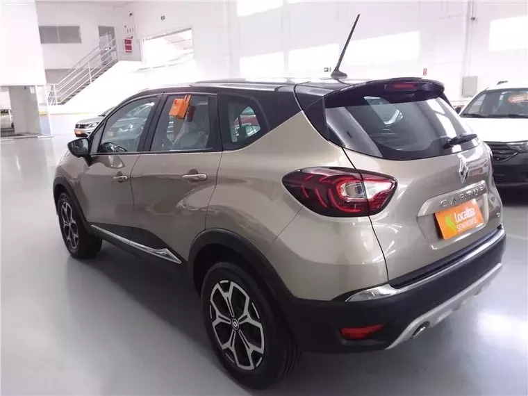 Renault Captur Bege 5