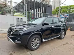 Toyota Hilux SW4