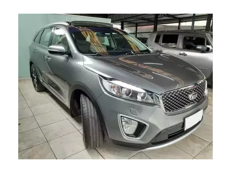 KIA Sorento Cinza 1