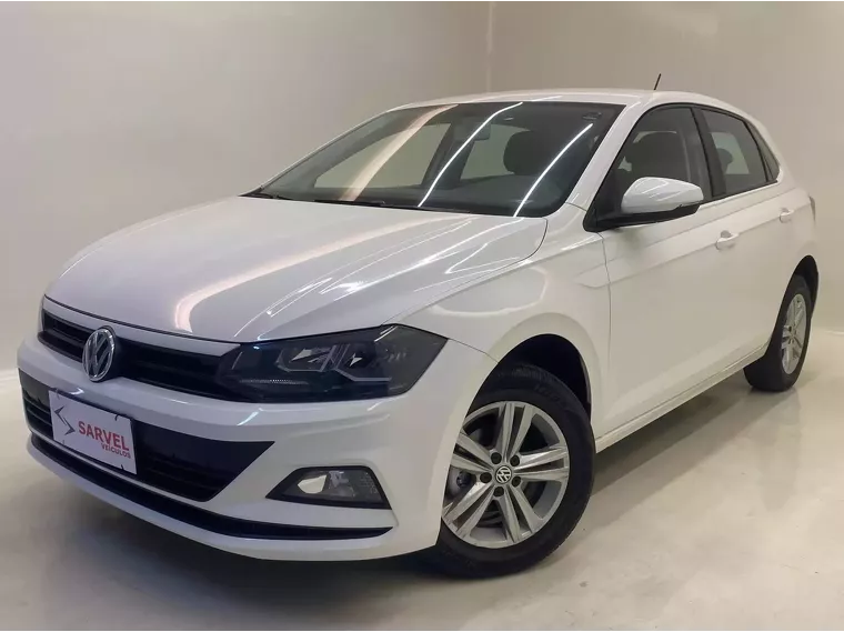 Volkswagen Polo Hatch Branco 13