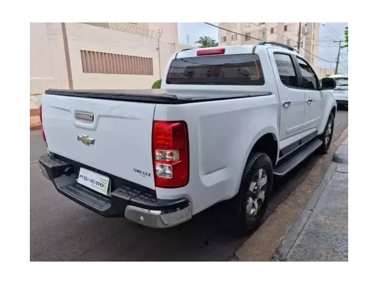 Chevrolet S10 Branco 9