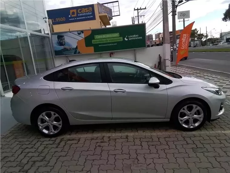 Chevrolet Cruze Prata 1