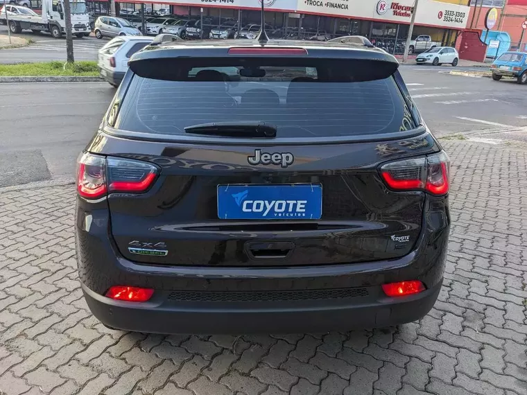 Jeep Compass Marrom 9