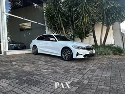 BMW 320i