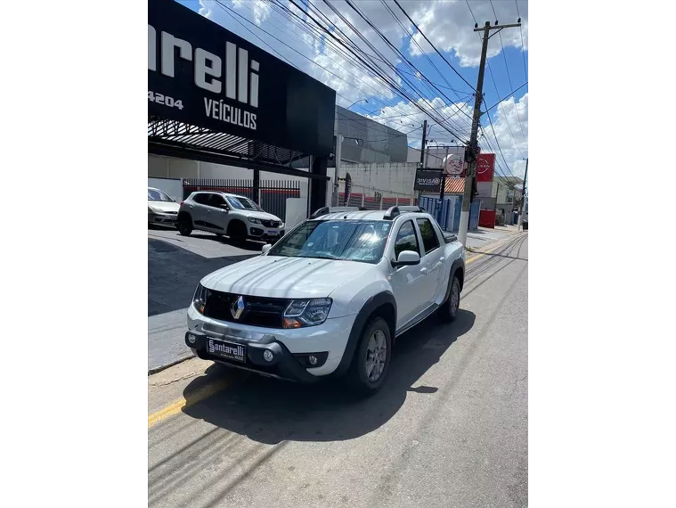 Renault Duster Oroch Branco 6