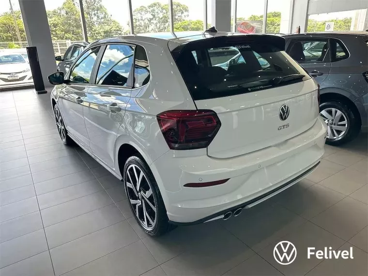 Volkswagen Polo Hatch Branco 6