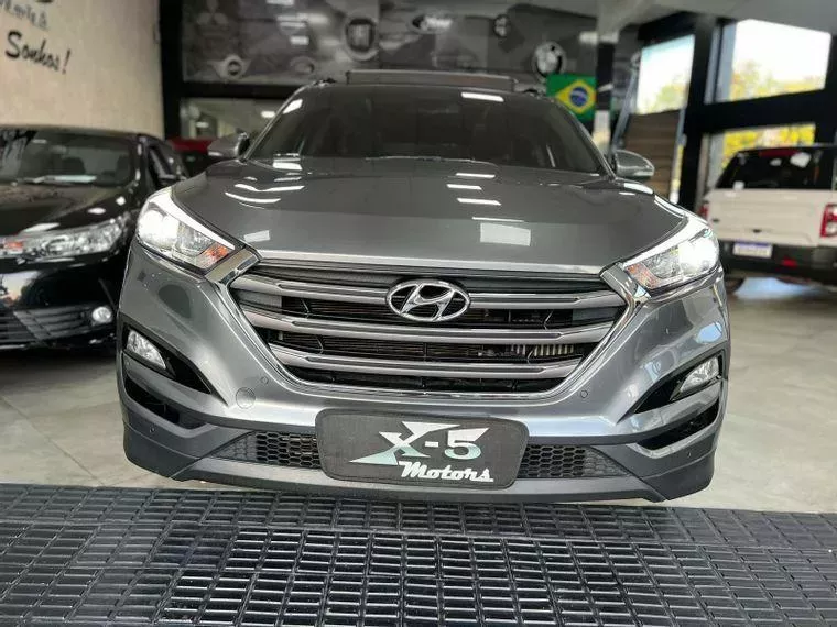 Hyundai Tucson Cinza 11