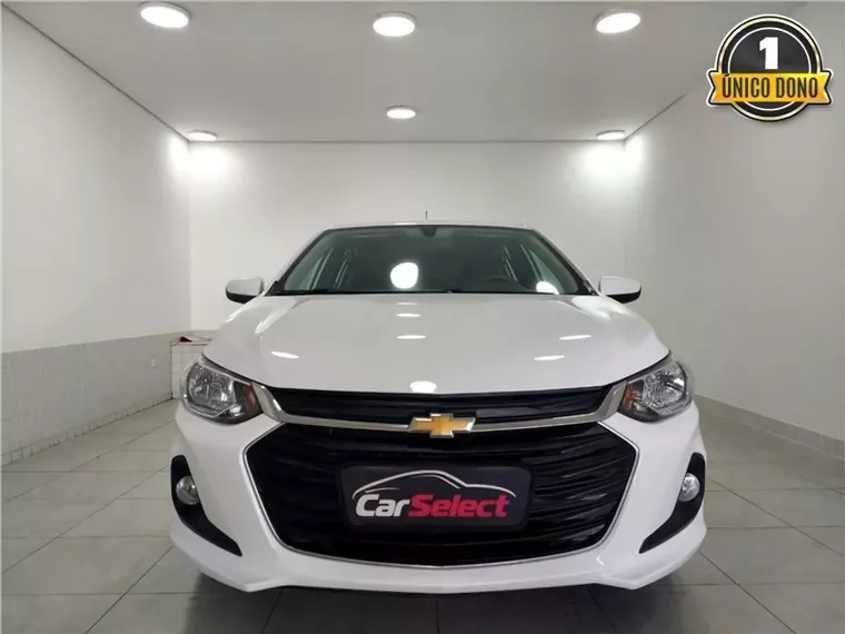 Chevrolet Onix Branco 6