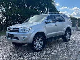 Toyota Hilux SW4
