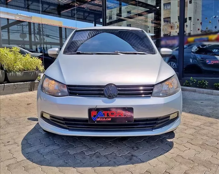 Volkswagen Voyage Prata 6