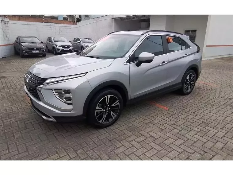 Mitsubishi Eclipse Cross Prata 7