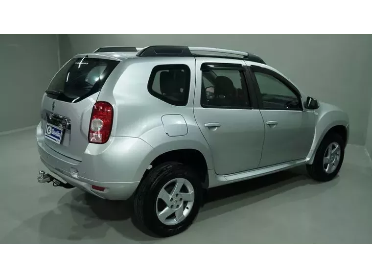 Renault Duster Prata 19