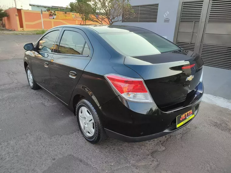 Chevrolet Prisma Preto 7