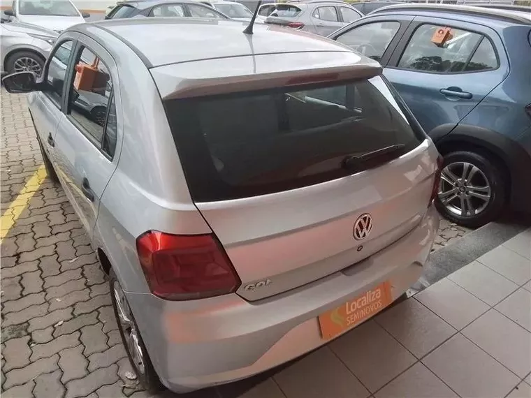 Volkswagen Gol Prata 3