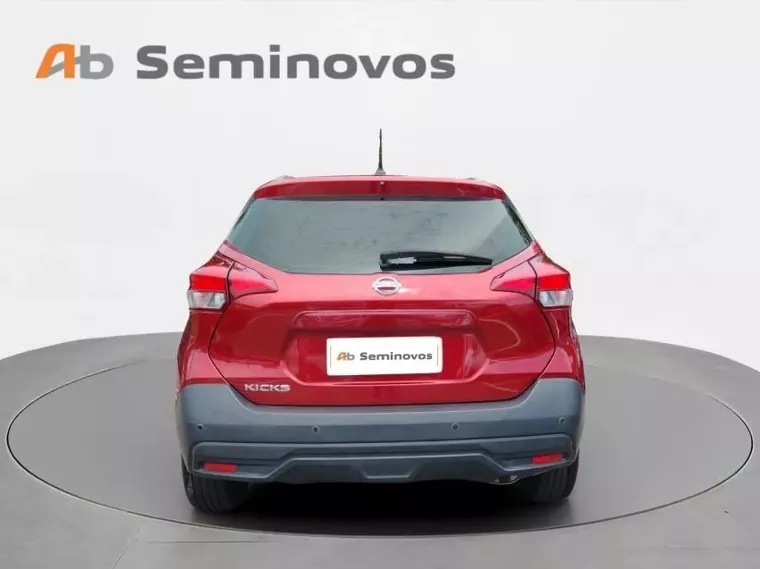 Nissan Kicks Vermelho 3