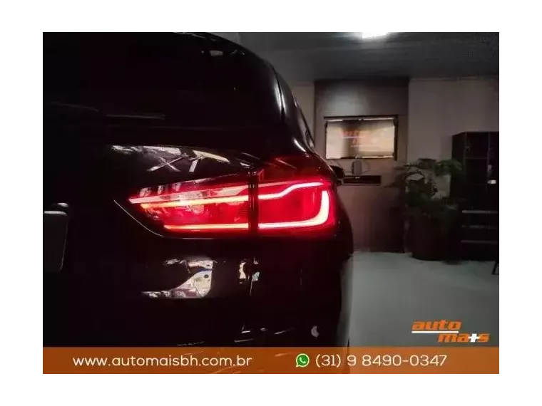 BMW X1 Preto 2