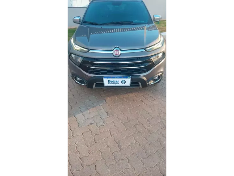 Fiat Toro Cinza 3