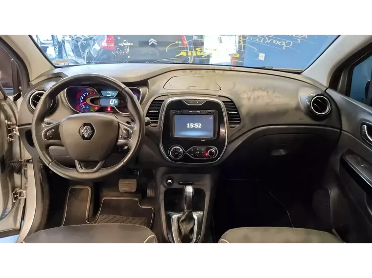 Renault Captur Prata 13