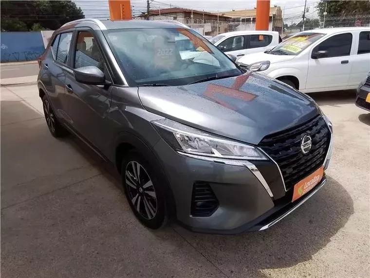 Nissan Kicks Cinza 5