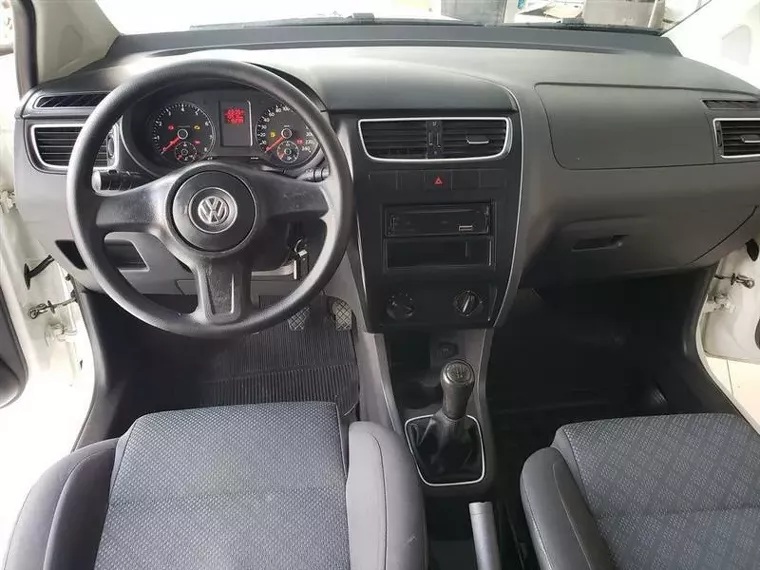 Volkswagen Fox Branco 13