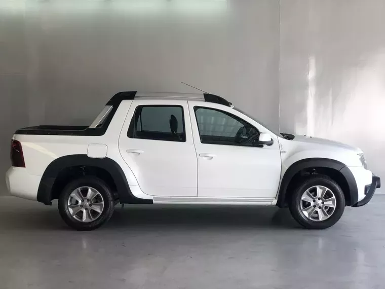 Renault Duster Oroch Branco 2