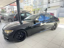 BMW 330i
