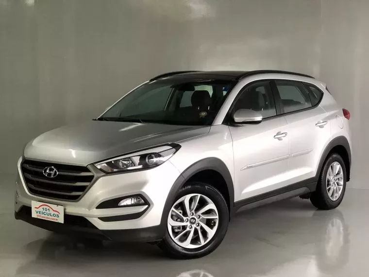 Hyundai Tucson Prata 21