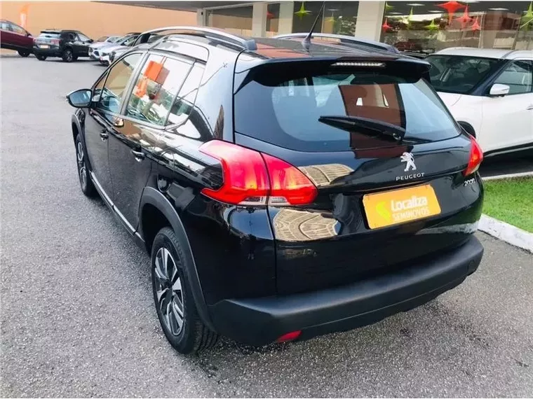 Peugeot 2008 Preto 10