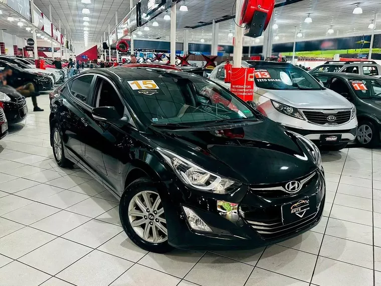 Hyundai Elantra Preto 3