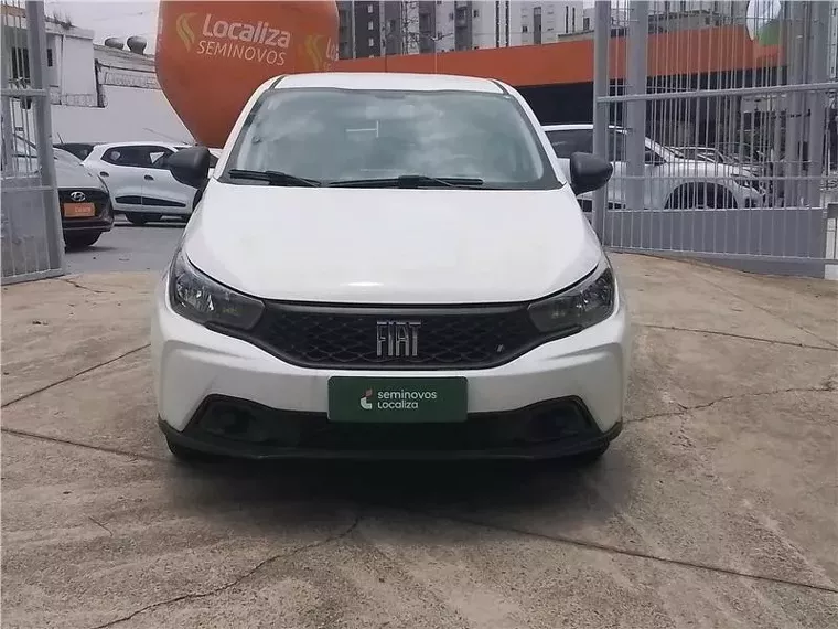 Fiat Argo Branco 18