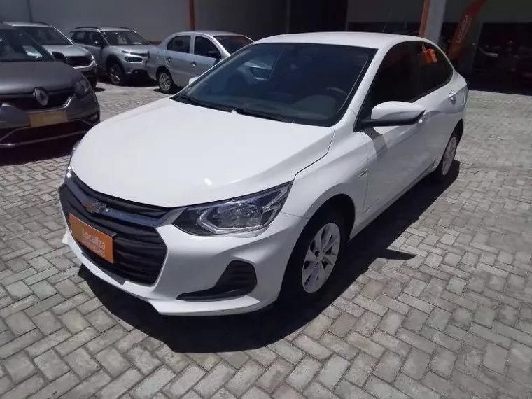 Chevrolet Onix Branco 4