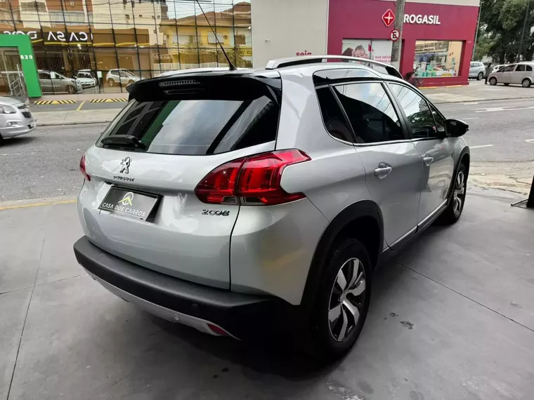 Peugeot 2008 Prata 17