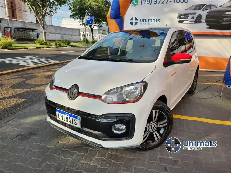 Volkswagen UP Branco 12