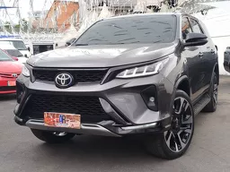 Toyota Hilux SW4