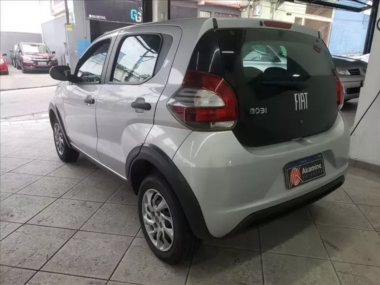 Fiat Mobi Prata 8