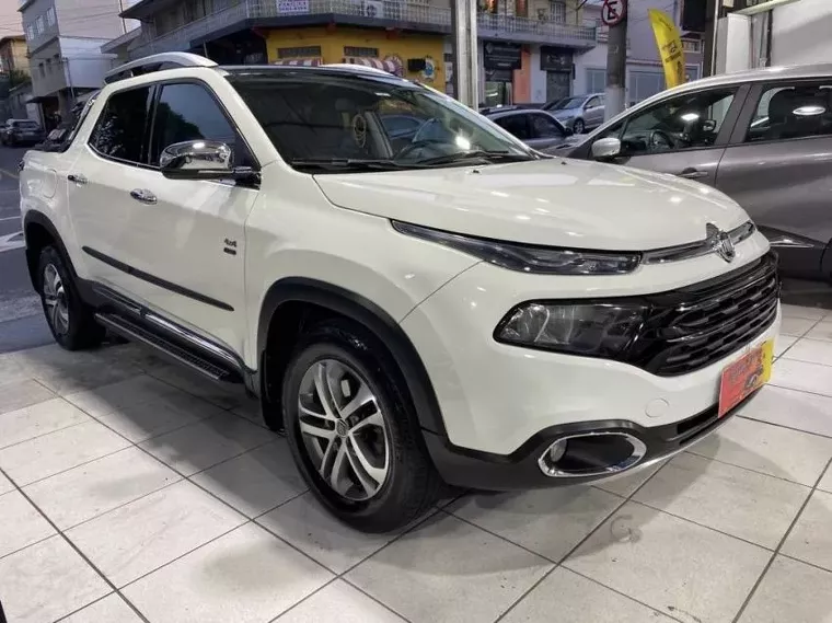 Fiat Toro Branco 10