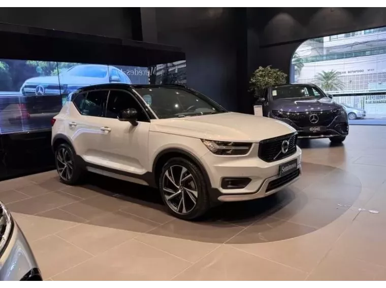 Volvo XC40 Prata 9