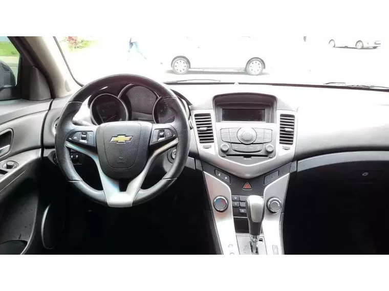 Chevrolet Cruze Preto 18