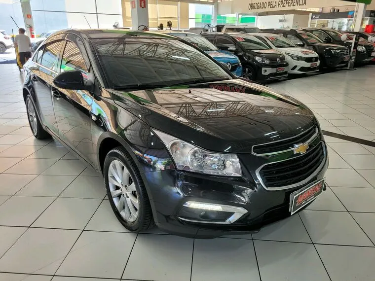 Chevrolet Cruze Preto 1