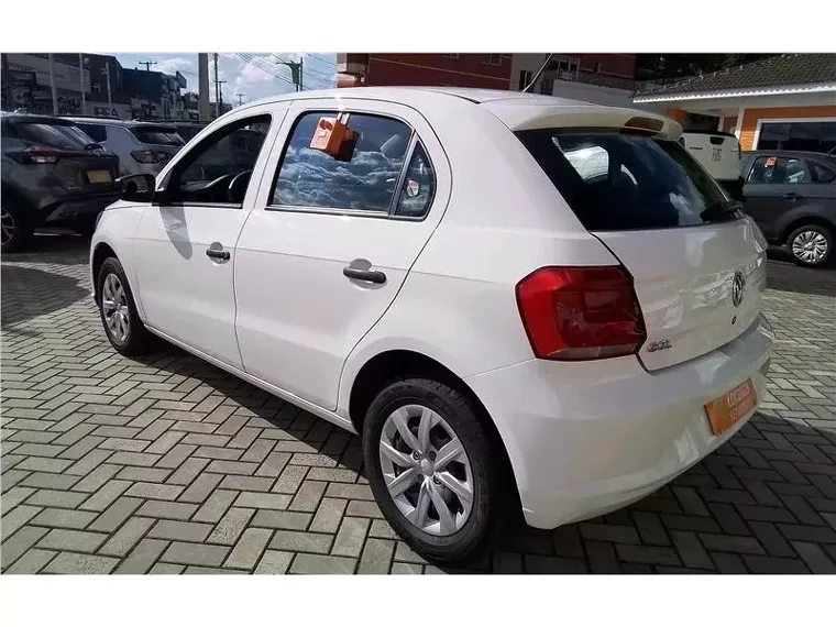 Volkswagen Gol Branco 9